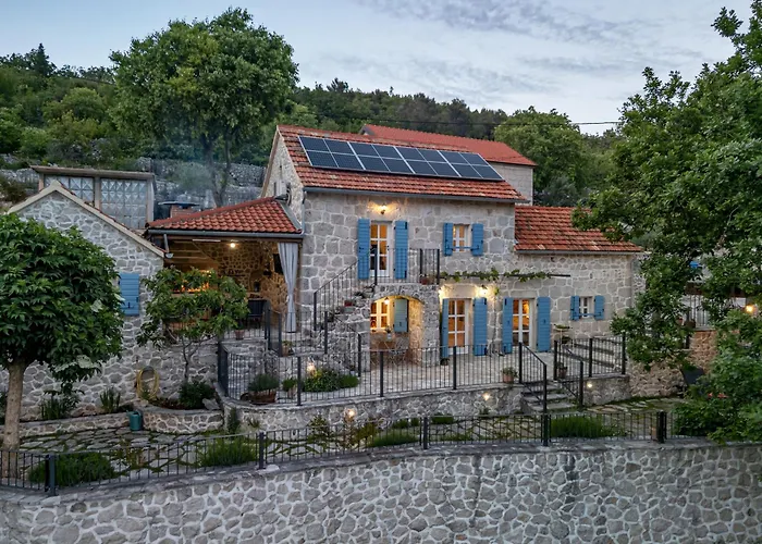 Sonja - Makarska Exklusiv Holiday home *